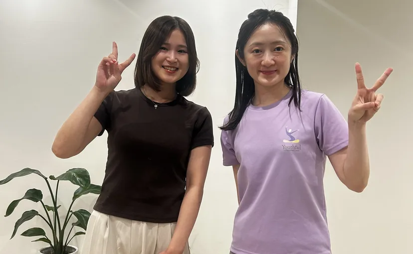 20代女性のお客様とトレーナー